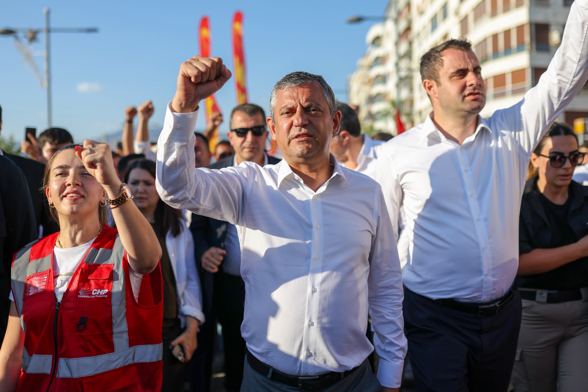 Özgür Özel İzmir'de