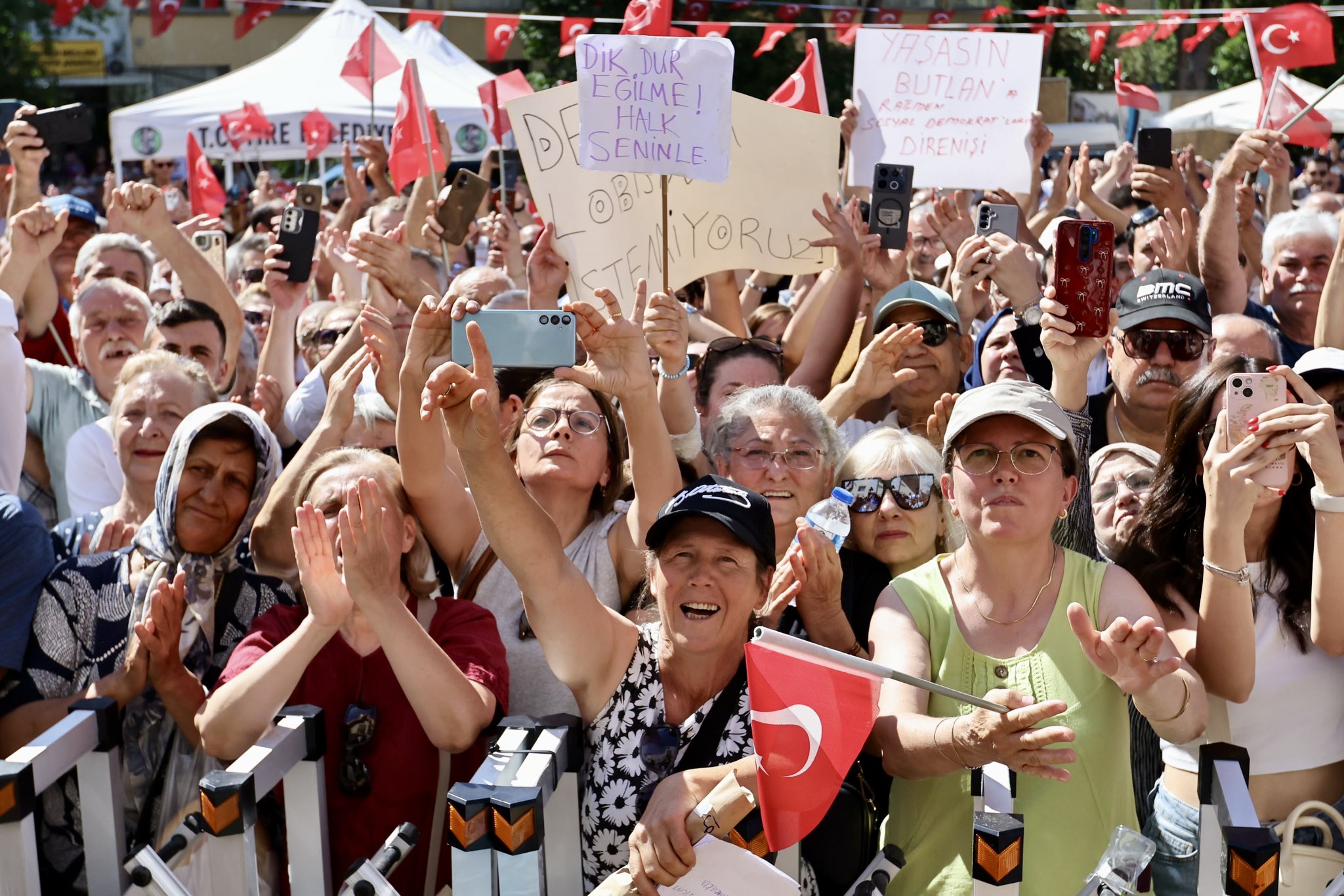 Özgür Özel İzmir'de