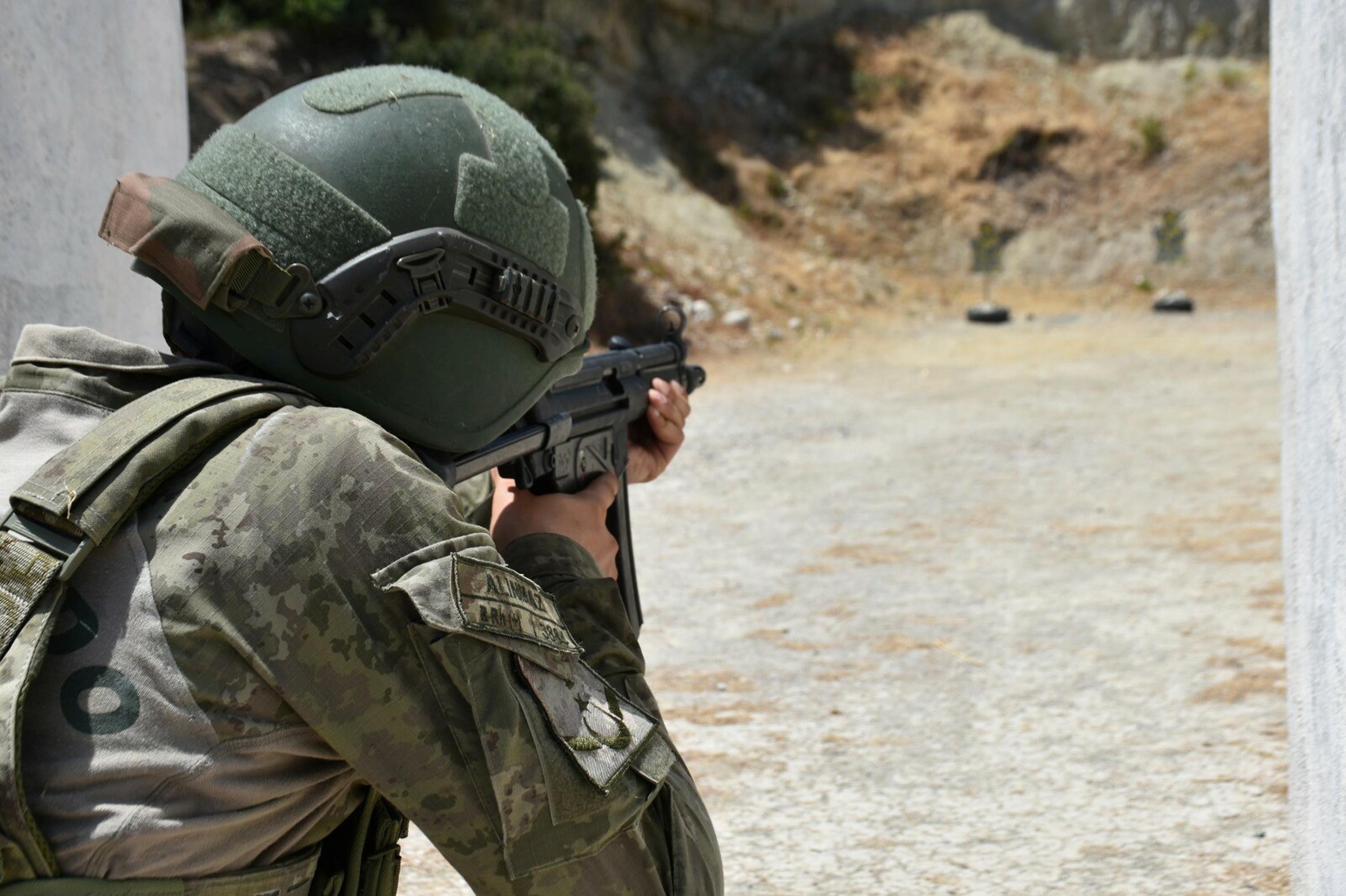 Astsubay adaylarına 'ATAT' eğitimi