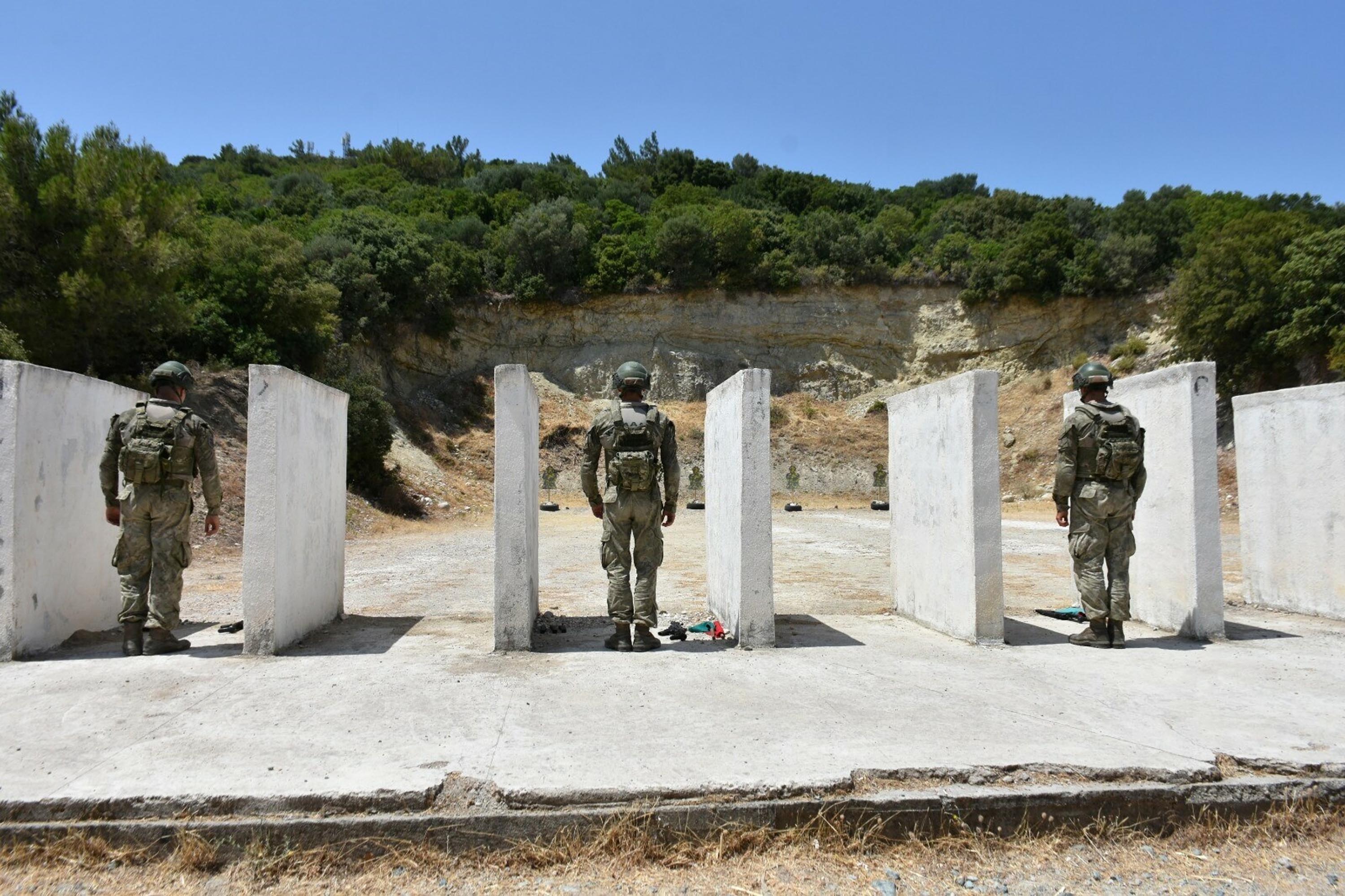 Astsubay adaylarına 'ATAT' eğitimi