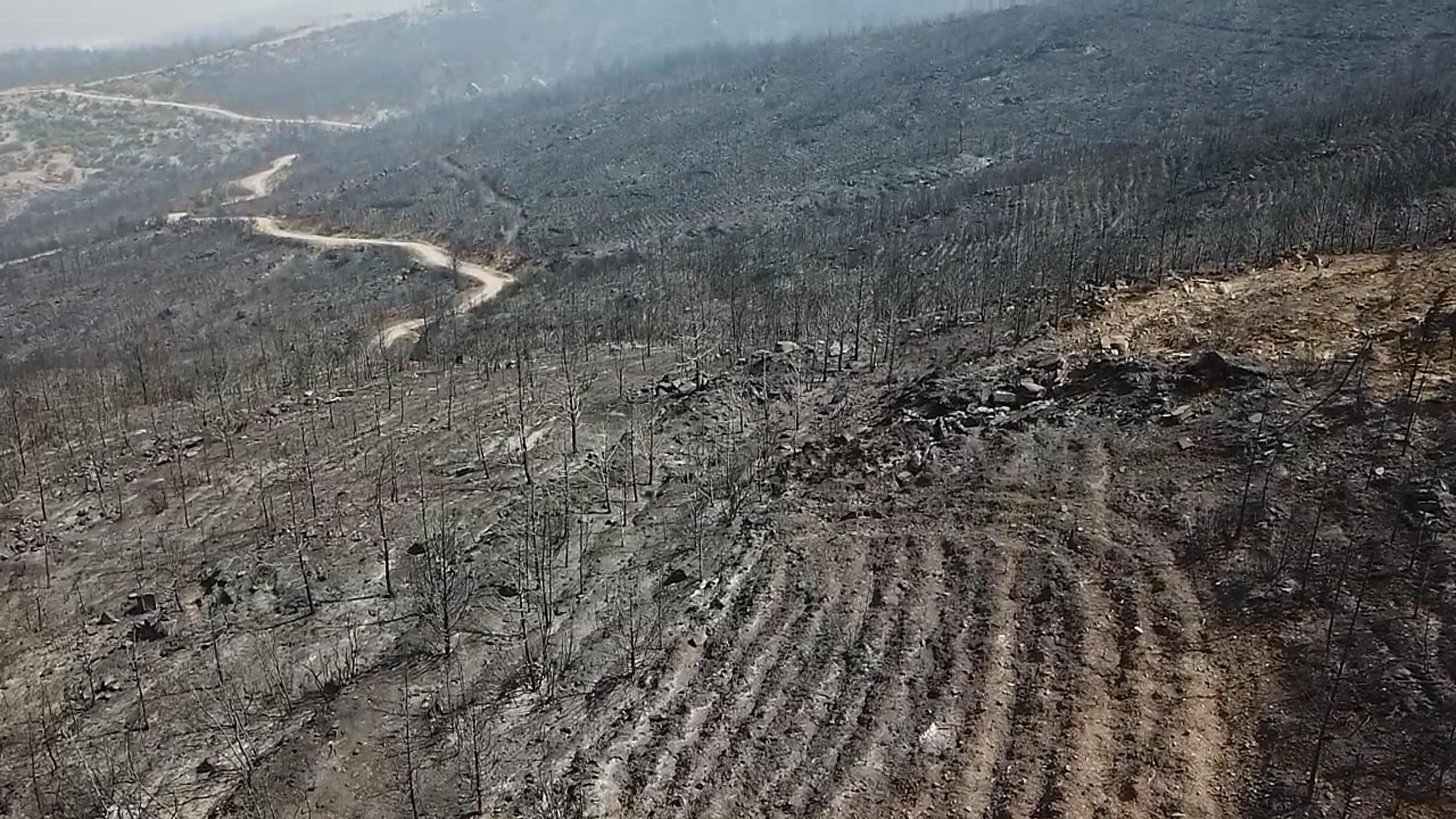 Seydikemer'de yangının izleri dronla görüntülendi