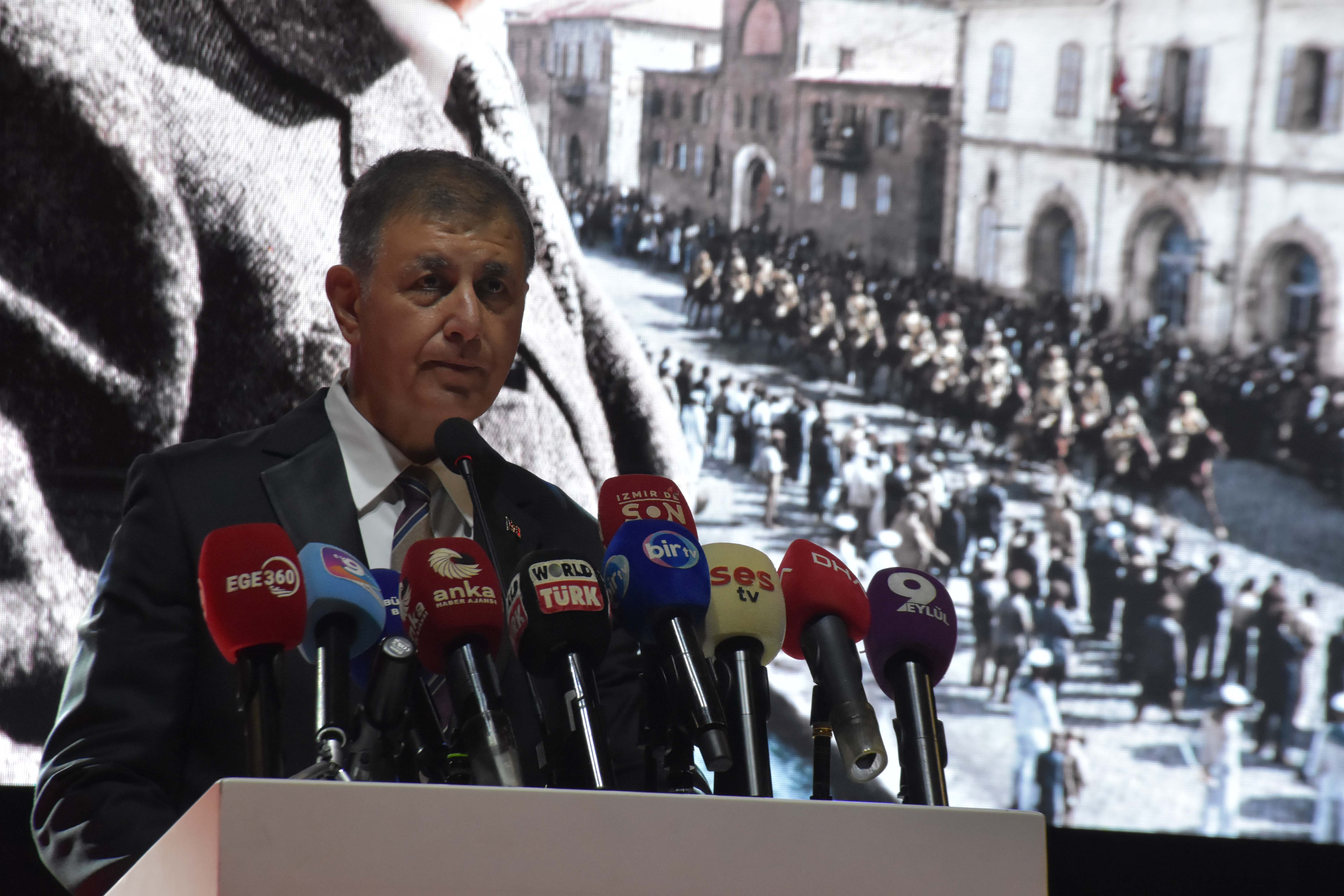 İzmir'in kurtuluşunun 104'üncü yılına özel resepsiyon