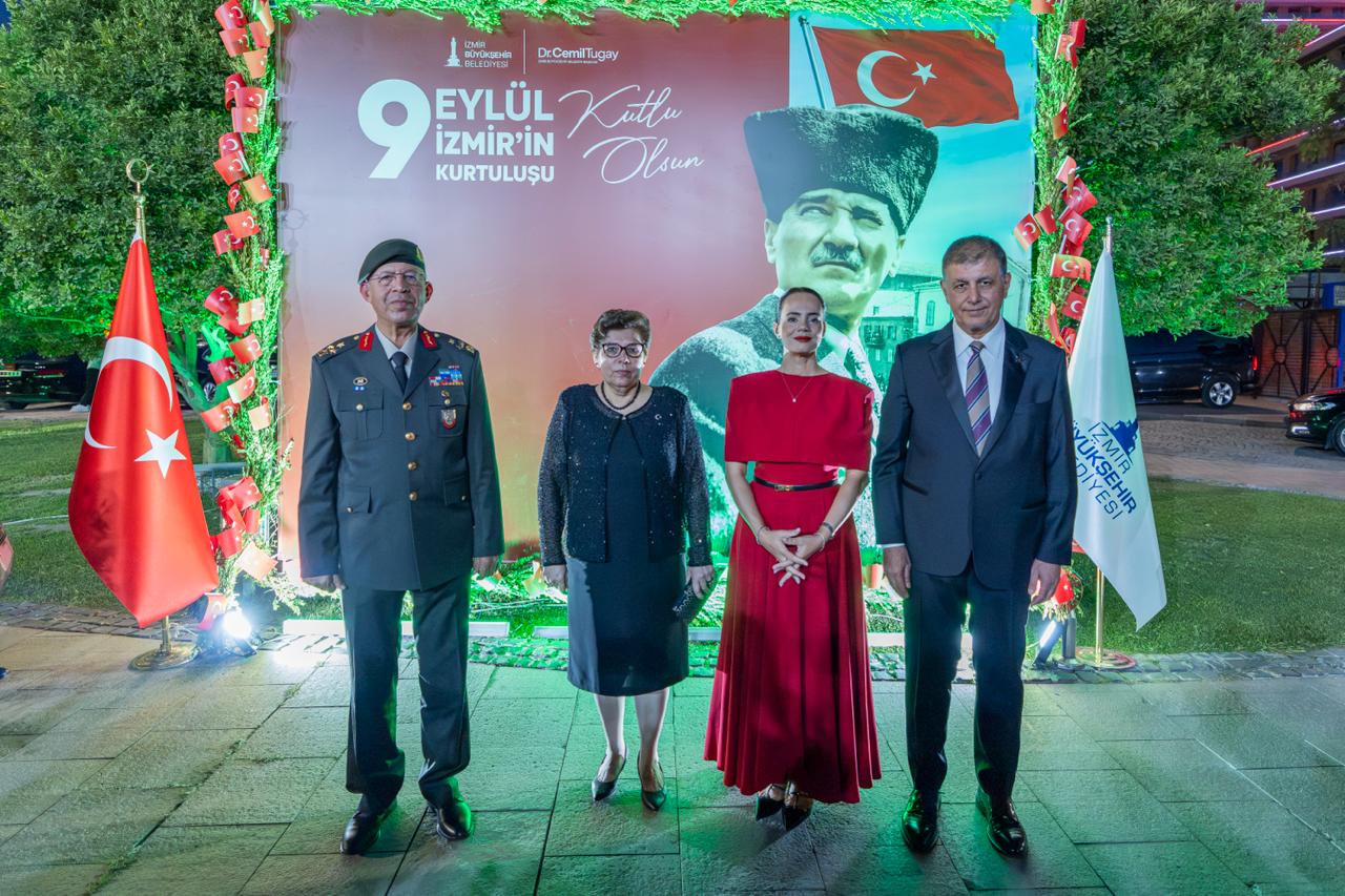 İzmir'in kurtuluşunun 104'üncü yılına özel resepsiyon