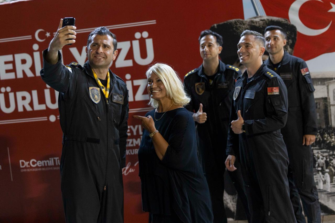 İzmir'in kurtuluşunun 104'üncü yılına özel resepsiyon