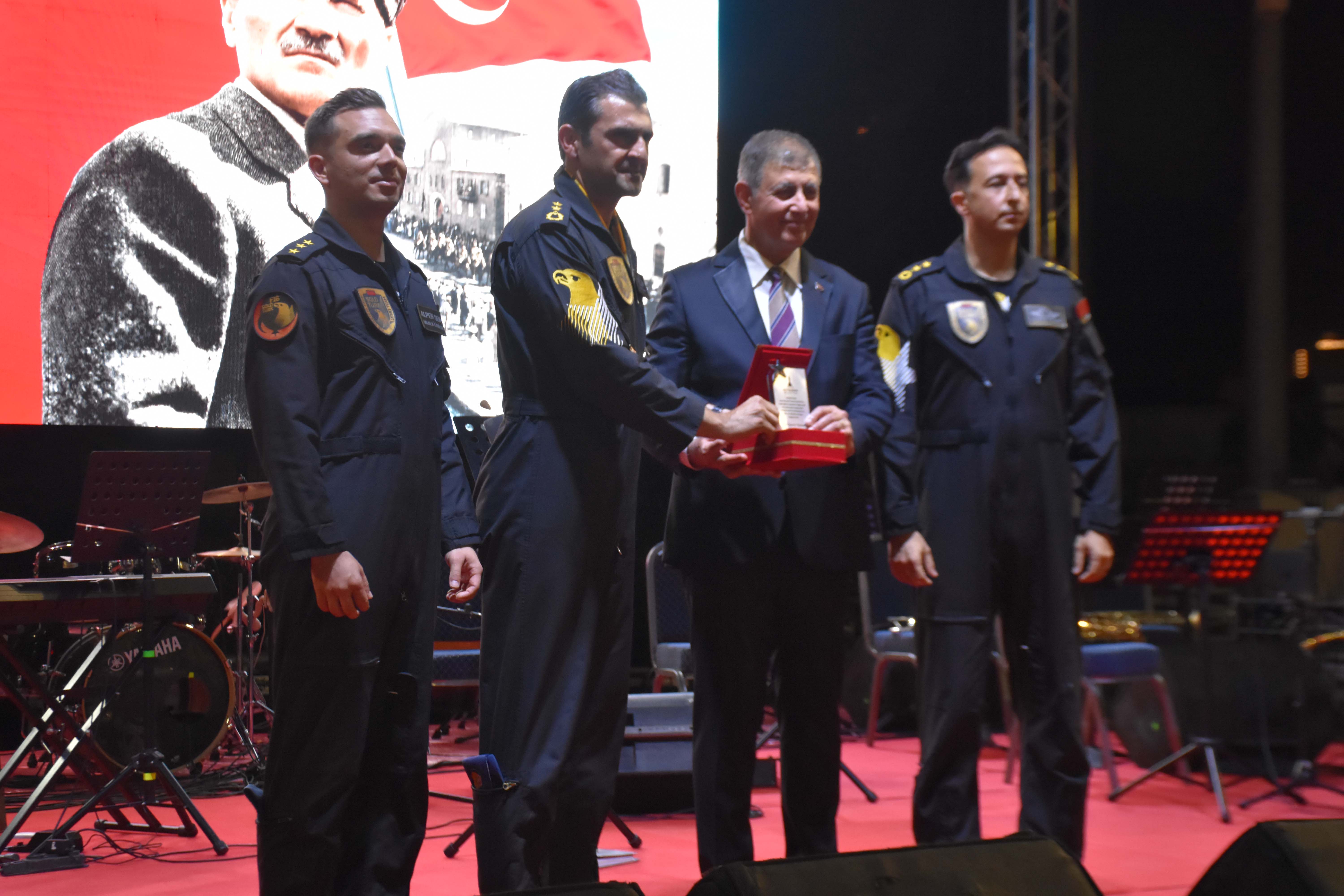 İzmir'in kurtuluşunun 104'üncü yılına özel resepsiyon