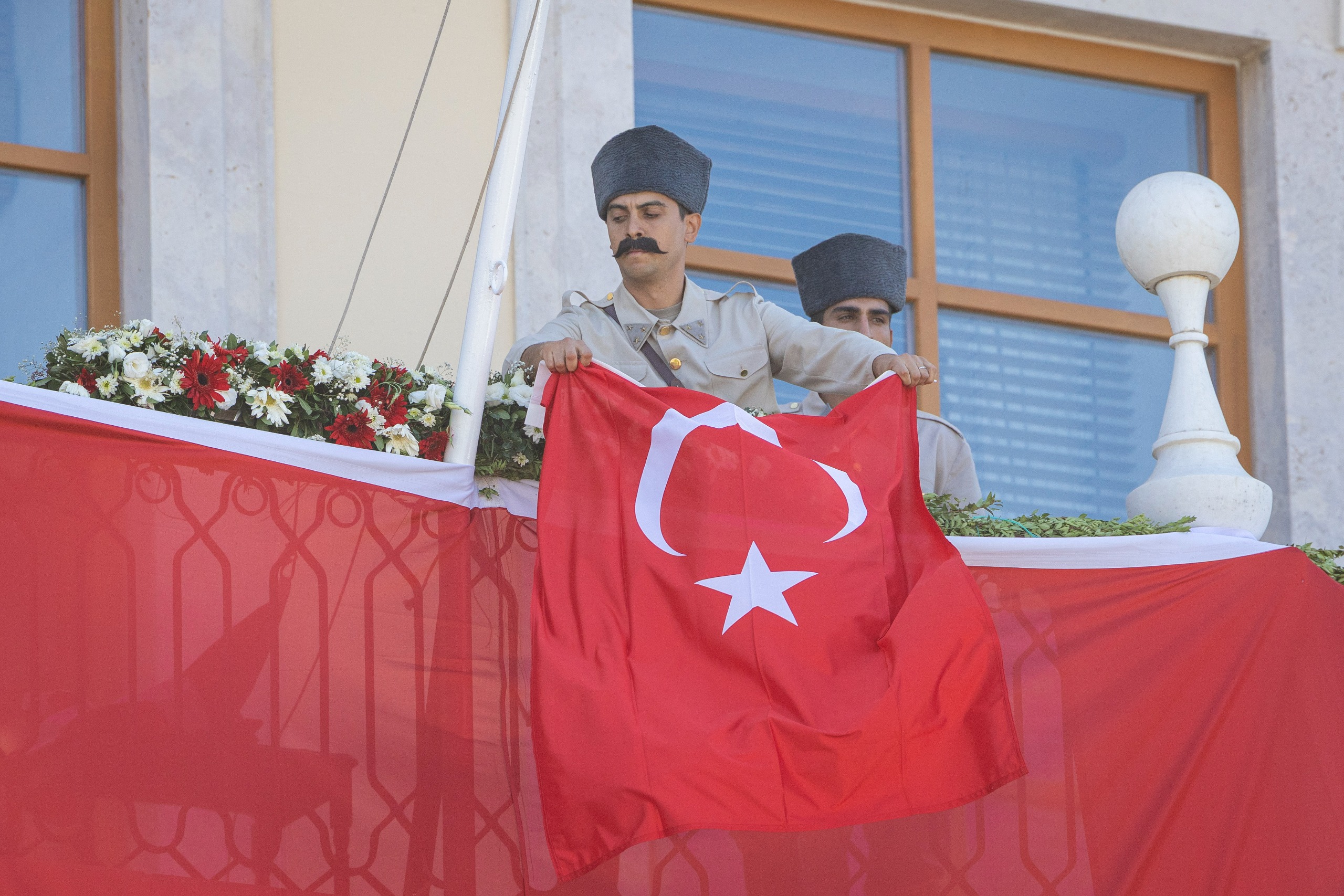 9 Eylül coşkusu Süvari Birlikleri’nin bayrak töreniyle devam ediyor 104 yıldır aynı heyecanla