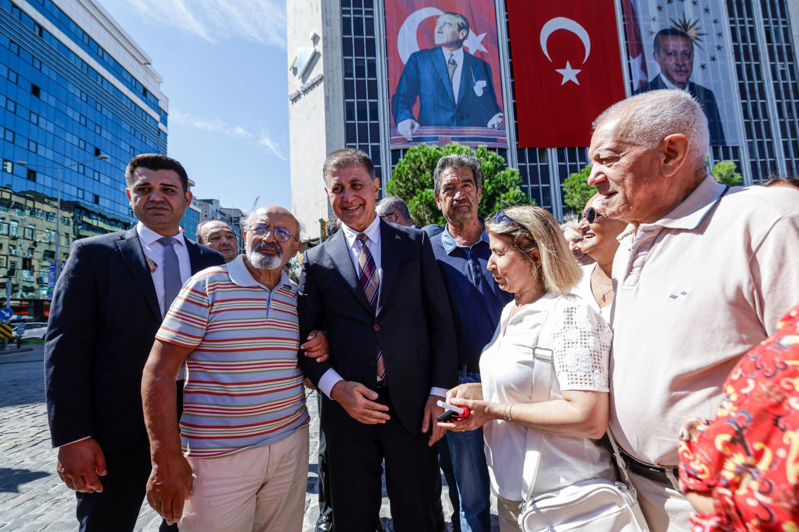 9 Eylül coşkusu Süvari Birlikleri’nin bayrak töreniyle devam ediyor 104 yıldır aynı heyecanla