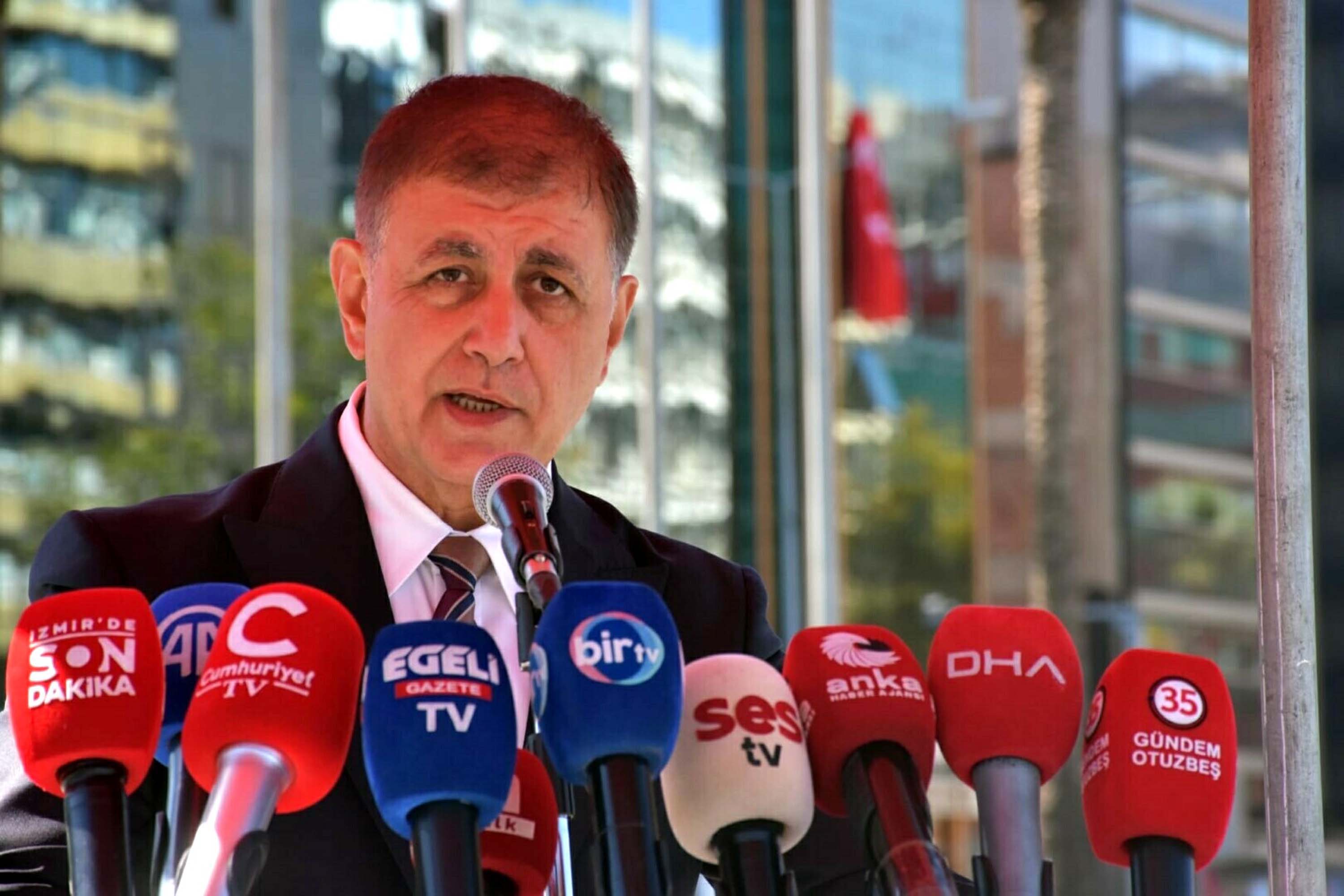 9 Eylül coşkusu Süvari Birlikleri’nin bayrak töreniyle devam ediyor 104 yıldır aynı heyecanla