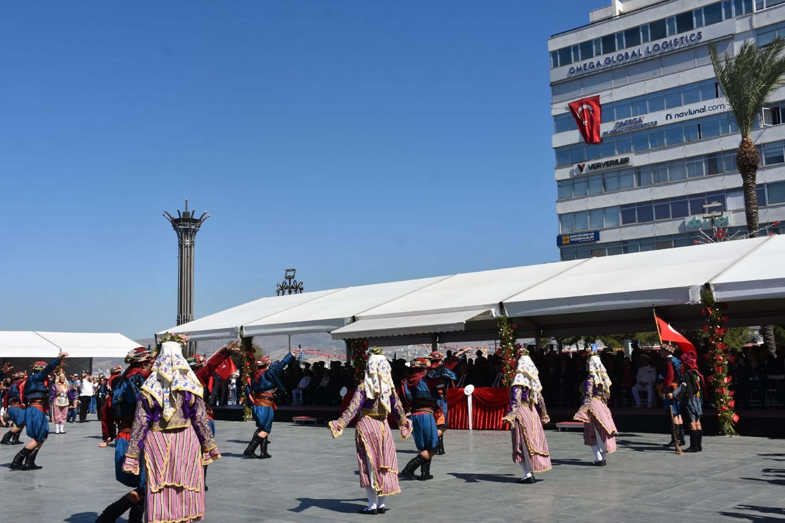 9 Eylül coşkusu Süvari Birlikleri’nin bayrak töreniyle devam ediyor 104 yıldır aynı heyecanla
