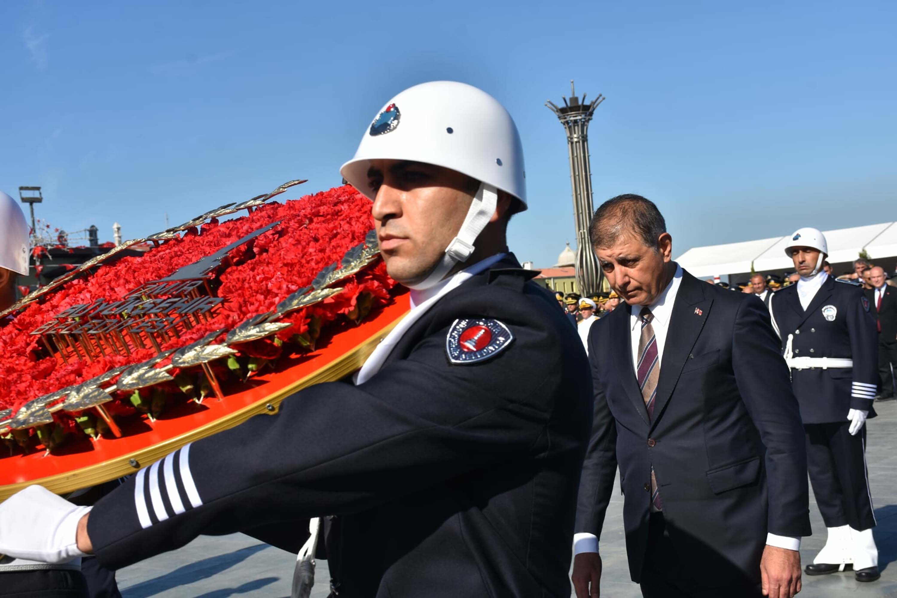 9 Eylül coşkusu Süvari Birlikleri’nin bayrak töreniyle devam ediyor 104 yıldır aynı heyecanla
