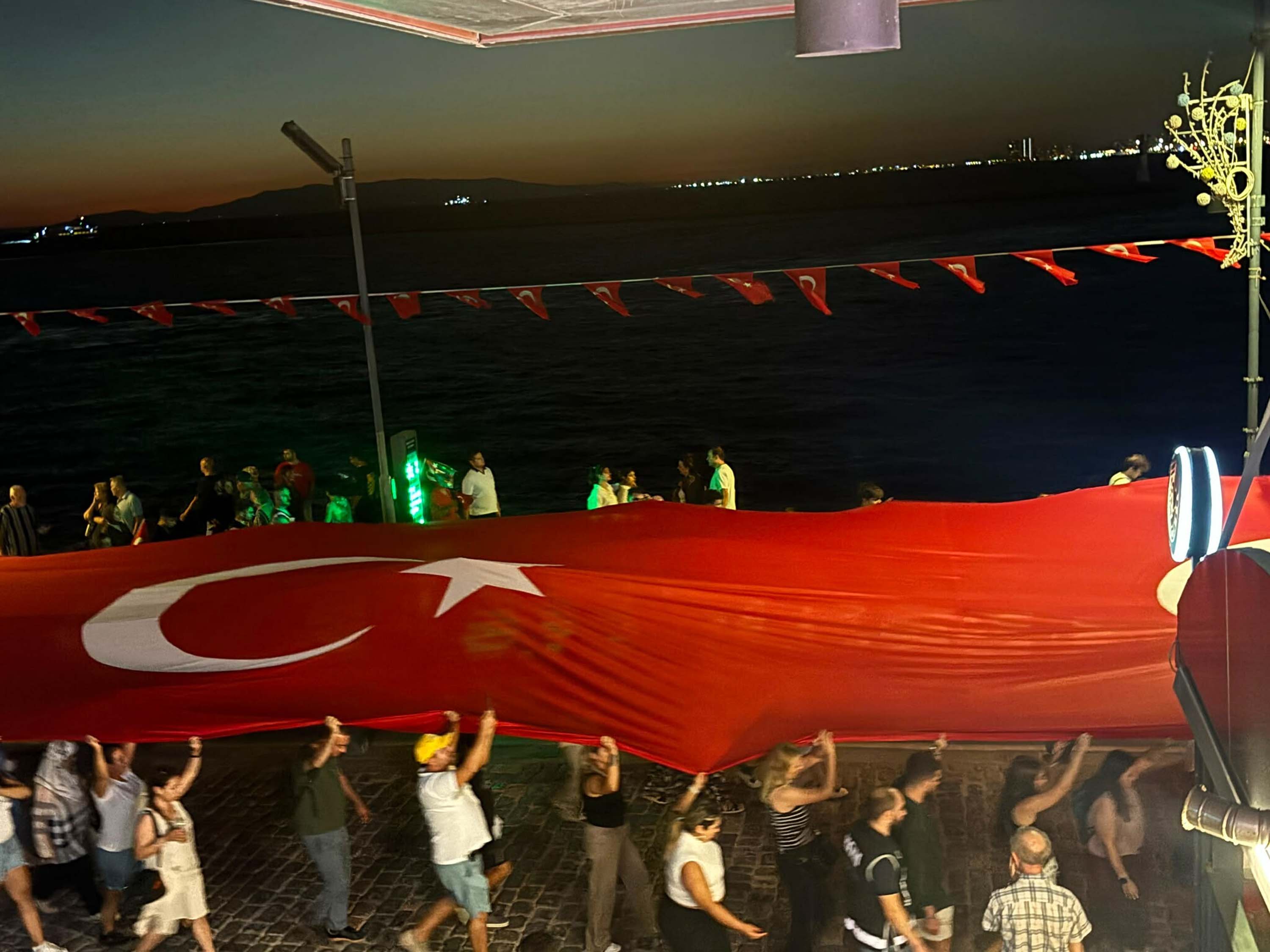 9 Eylül coşkusu fener alayıyla son buldu