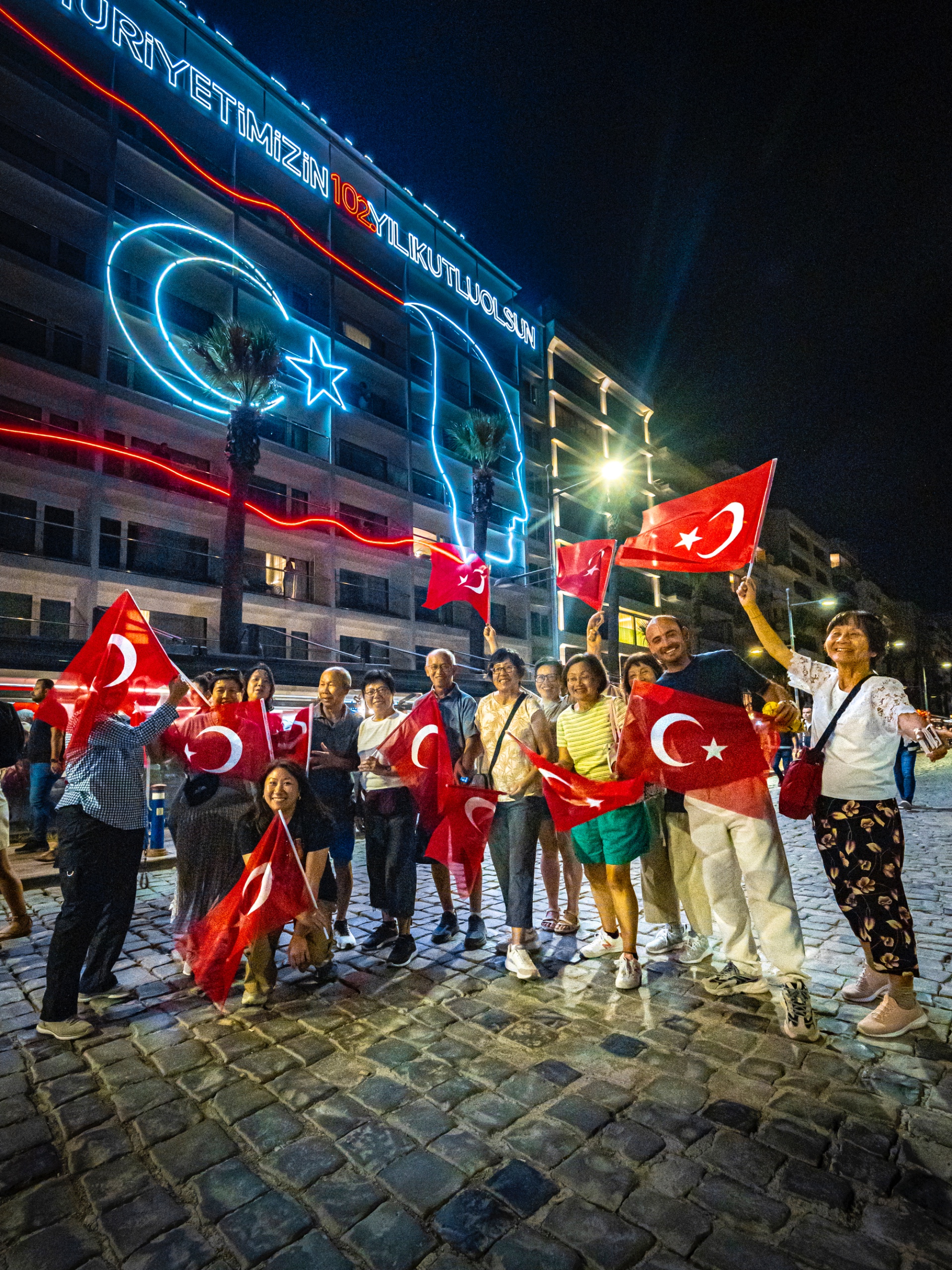 9 Eylül coşkusu fener alayıyla son buldu