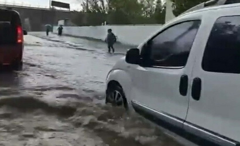 Aydın'da sağanak yağmur su baskınlarına neden oldu