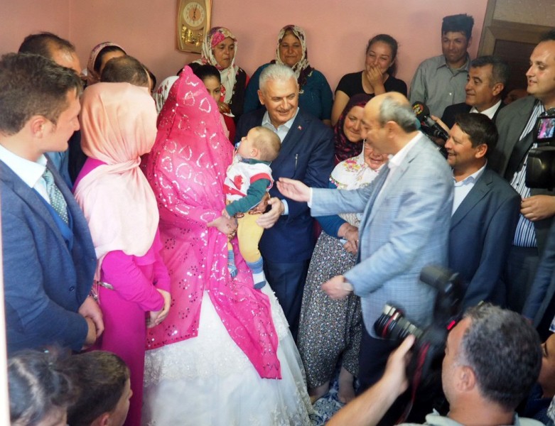 Bakan Yıldırım'ın İzmir ziyareti