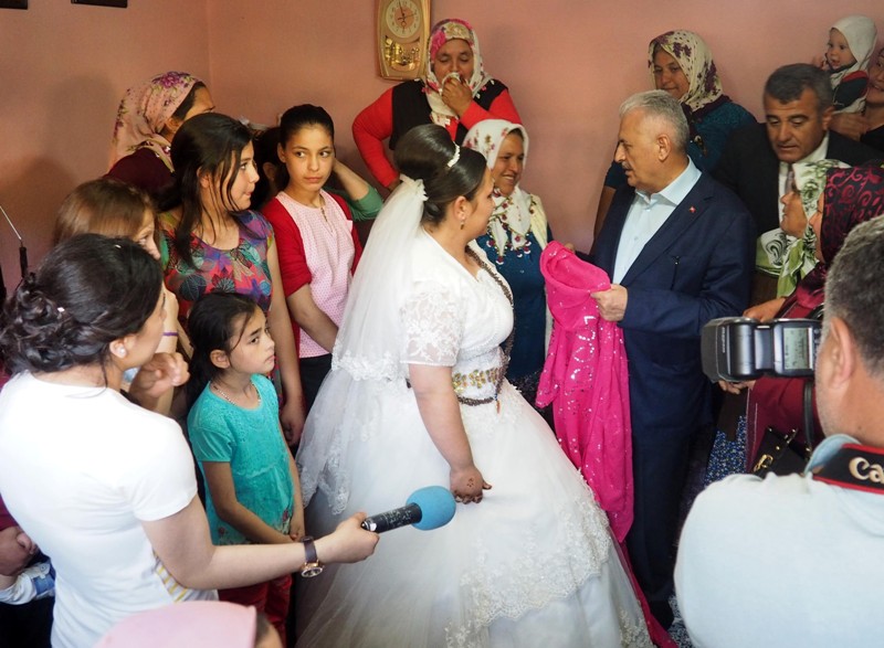 Bakan Yıldırım'ın İzmir ziyareti