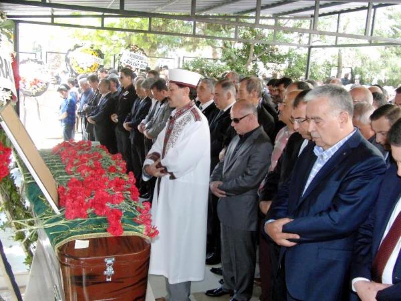 Azad Fazla'ya veda