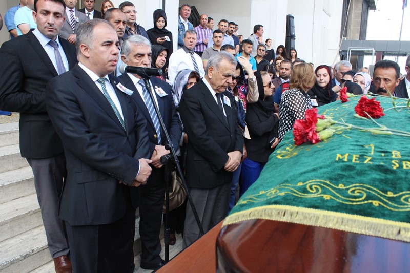 Azad Fazla'ya veda