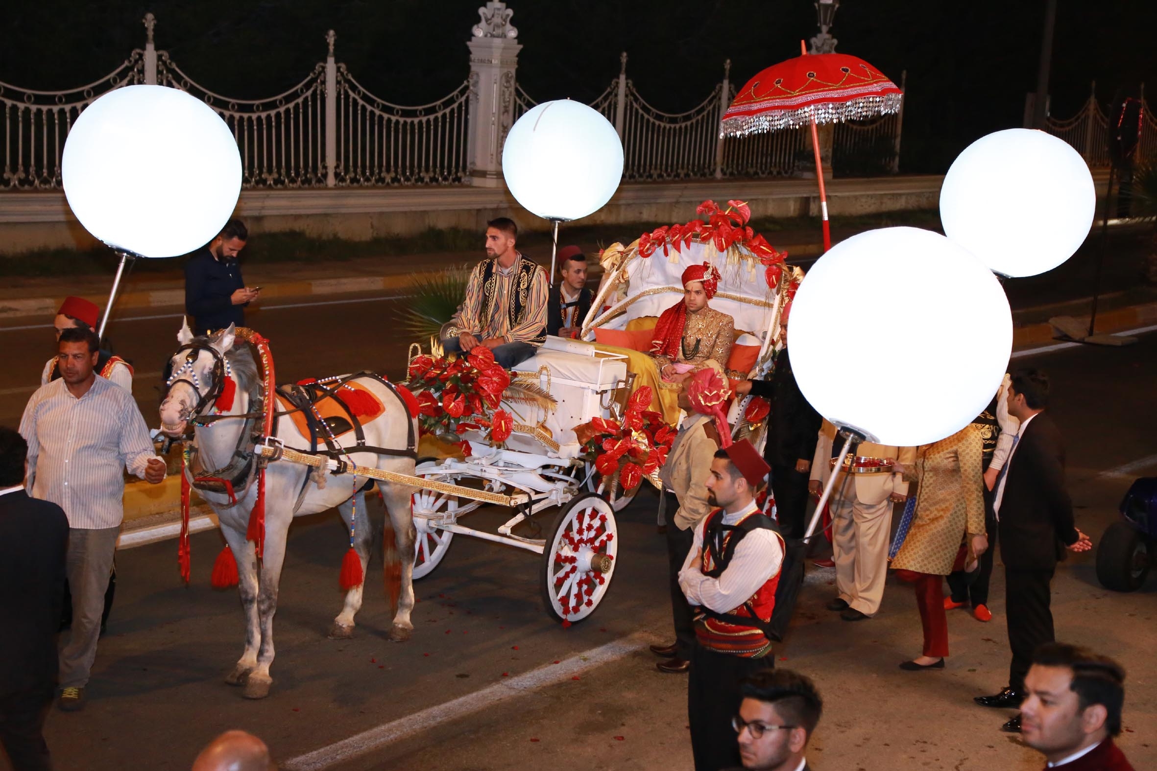 Hindu milyarder Antalya'da 10 milyon Euro'luk düğünle evleniyor