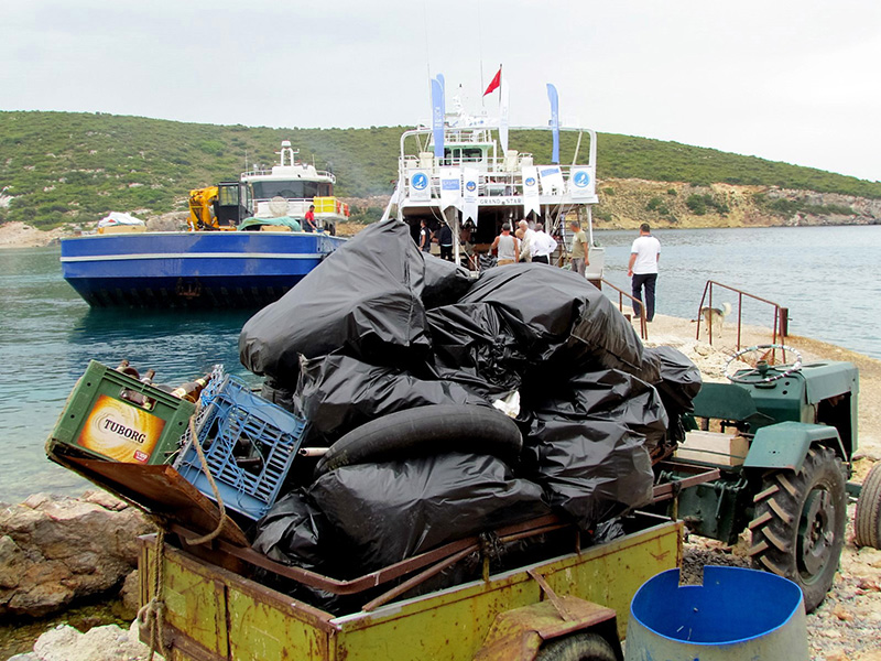 Turizm cennetinde temizlik seferberliği