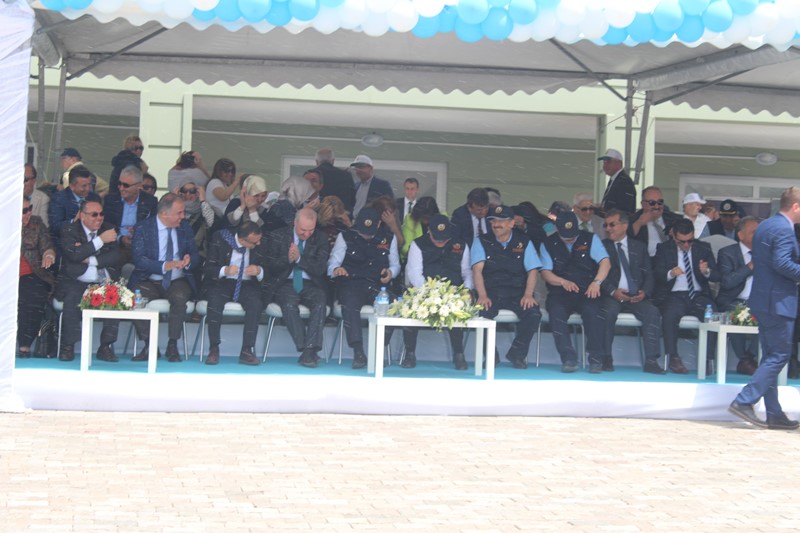 Bakan Eroğlu'nun zor anları