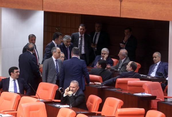 Dokunulmazlık görüşmeleri günün kareleri