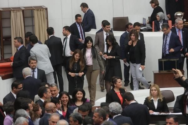 Dokunulmazlık görüşmeleri günün kareleri