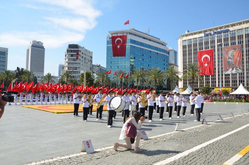 İzmir'de 19 Mayıs coşkusu