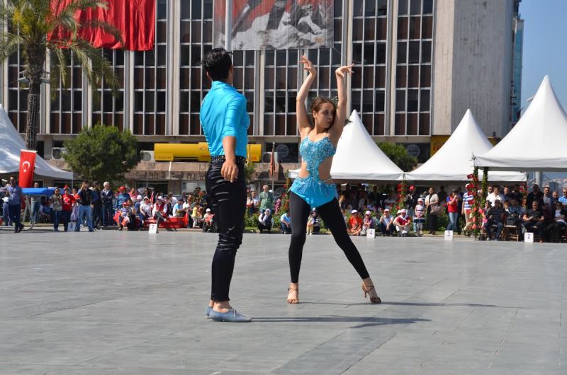 İzmir'de 19 Mayıs coşkusu