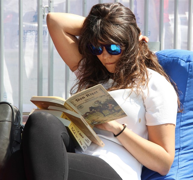 İzmirli 7'den 70'e kitap okudu