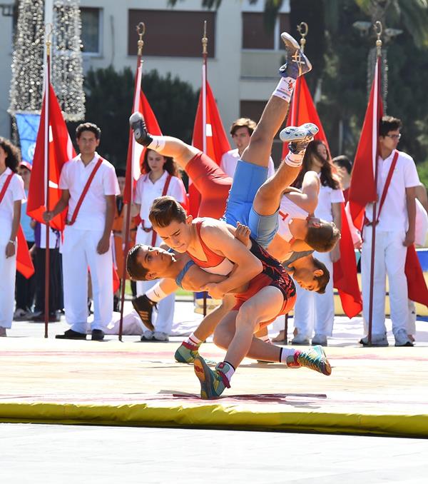 İzmir'de 19 Mayıs coşkusu