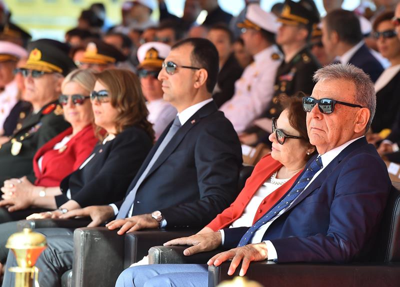 İzmir'de 19 Mayıs coşkusu