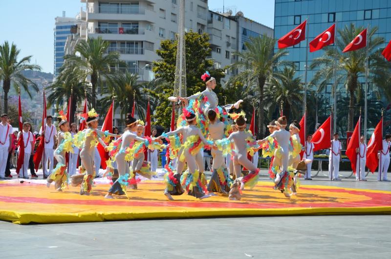 İzmir'de 19 Mayıs coşkusu