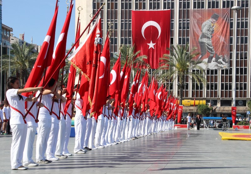 İzmir'de 19 Mayıs coşkusu