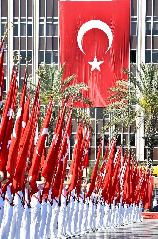 İzmir'de 19 Mayıs coşkusu