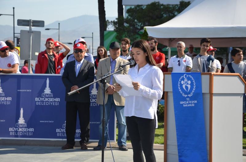 İzmir'de 19 Mayıs coşkusu