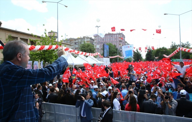 Cumhurbaşkanı Erdoğan Diyarbakır'da...