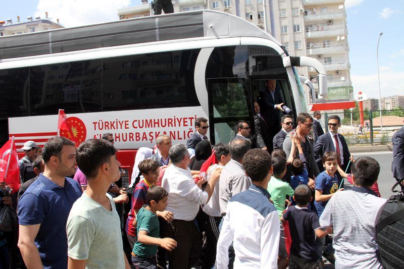 Cumhurbaşkanı Erdoğan Diyarbakır'da...