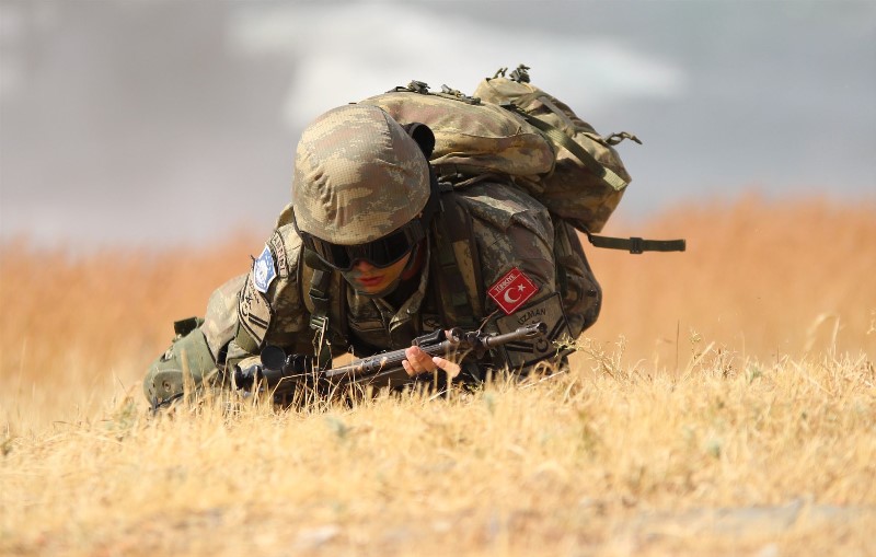 İlklerin tatbikatı nefes kesiyor