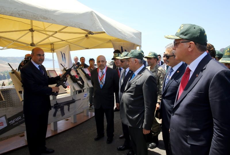 İlklerin tatbikatı nefes kesiyor