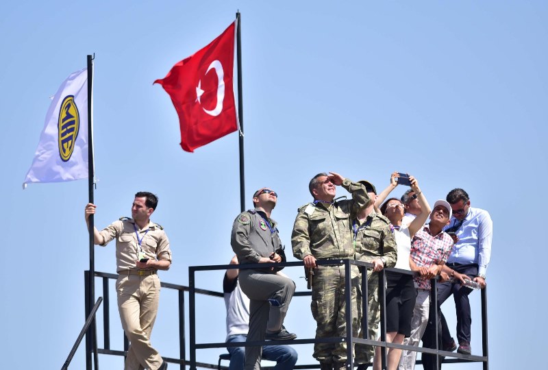 İlklerin tatbikatı nefes kesiyor