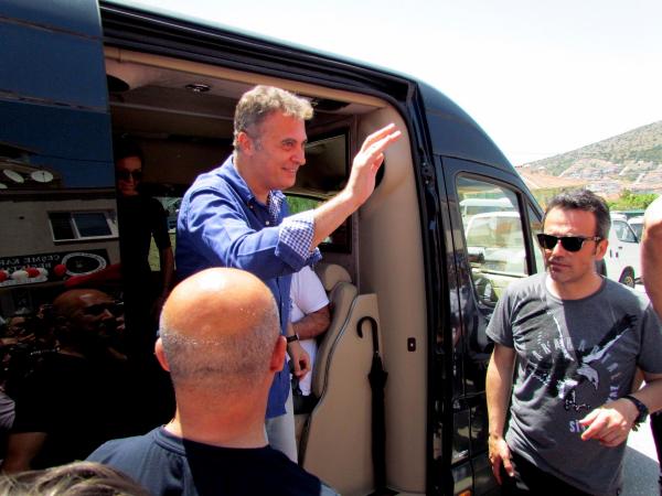 Fikret Orman kupayı İzmir'e getirdi