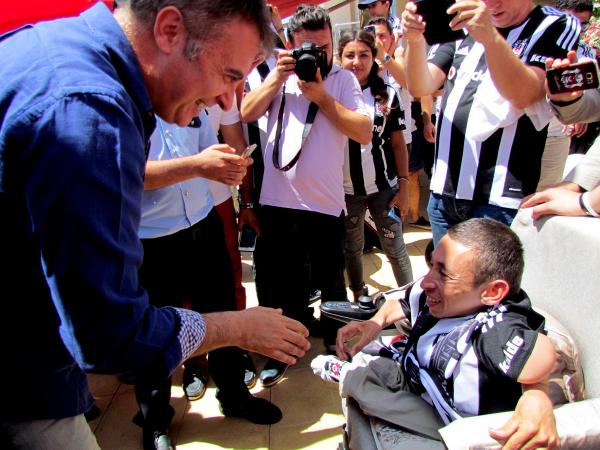 Fikret Orman kupayı İzmir'e getirdi