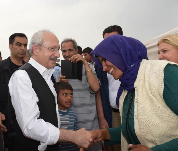 Kılıçdaroğlu kasket taktı, çapa yaptı