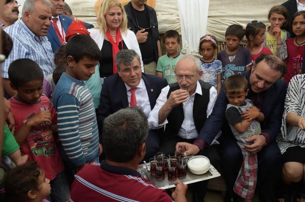 Kılıçdaroğlu kasket taktı, çapa yaptı