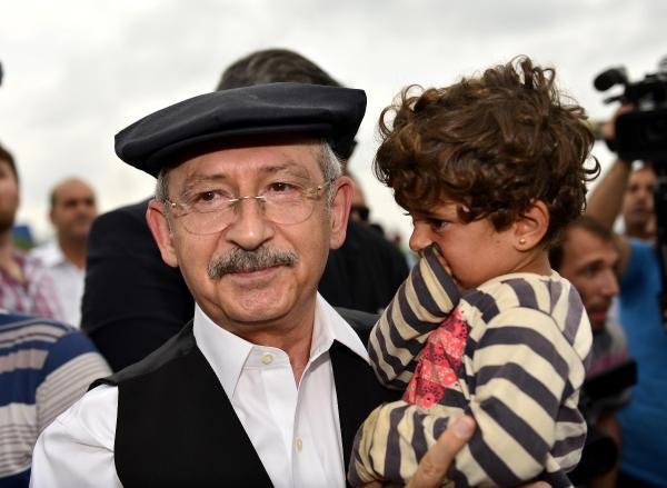 Kılıçdaroğlu kasket taktı, çapa yaptı