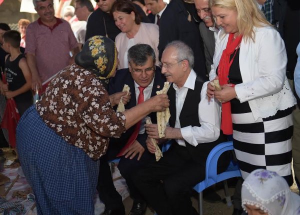 Kılıçdaroğlu kasket taktı, çapa yaptı