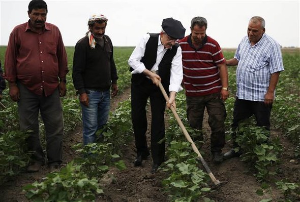 Kılıçdaroğlu kasket taktı, çapa yaptı
