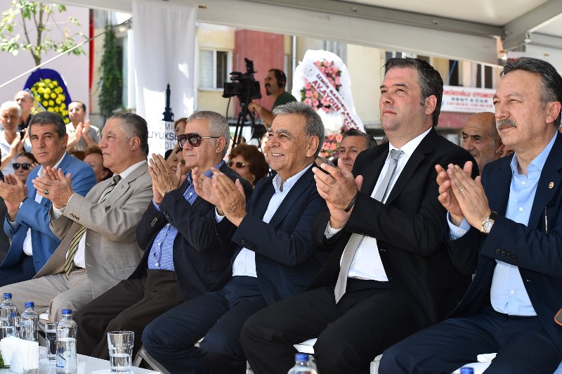 Buca'ya çok yakıştı
