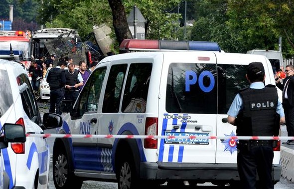 İstanbul'daki kalleş saldırıdan ilk görüntüler!