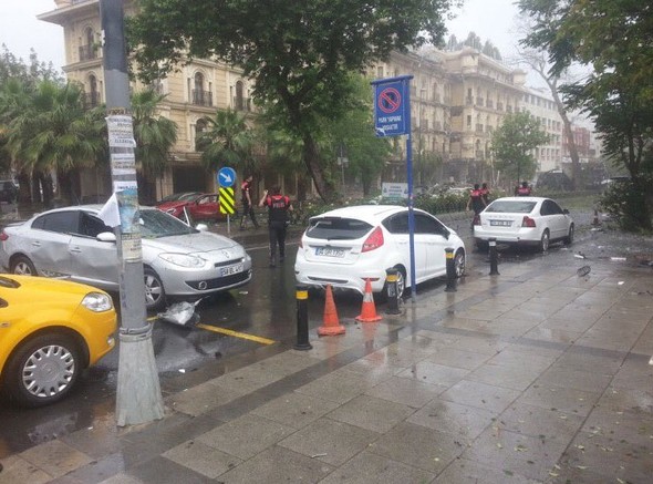 İstanbul'daki kalleş saldırıdan ilk görüntüler!
